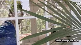 Nubian Princess Blows Big White Dick by Pool?