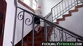 Lending out her labia - kenzie reeves