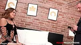 pega productions - la belle sky fox se fait défoncer par julian august