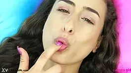 Mesmerizing Brunette Beauty Shows Her Body