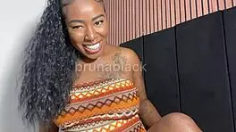 Watch brunette teen give jerk off instructions, doubting you won't cum to her natural tits and pussy