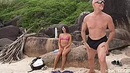 I went to a strangers place i met at the beach to fuck