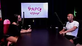 Negão coloca a mulata safada pra mamar gostoso em seu pau grande - negro top oficial 😈