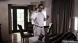 Who can resist licking that teen 18+ pussy?