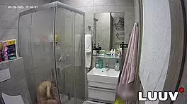 Luuv Kareflore Films Real Amateur Shower Routine For Show