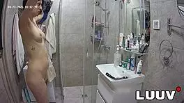 Luuv Beautiful Girl Alice Takes A Shower On An Amateur Reality Show