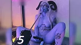 cant cope with that orgasm as beautiful cosplayer