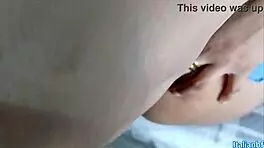 Vengo ingannata e il mio compagno mi tocca la figa mentre dormo