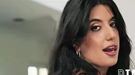 Sarah Gets Three Loads from Will Pounder