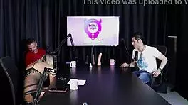 Loira Feels Heat, Strips After Guest's Remark in Swingers House