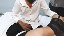 Desi girl enjoys passionate encounter with friend