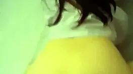 爱鸟公主-约蜜桃臀回家做爱，她居然看着黄片高潮了 😏