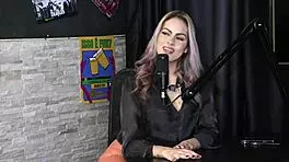 Loira Explica Como Fazer Um Bom Sexo Anal Demonstra Seu Boquete E Gemido Ao Enfiar No Cu - Kyra Sex Sheer Red