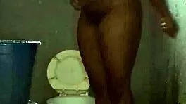 Naijahomemadepussy enjoys her morning shower routine