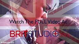 Curvy College Student Snowballs Cum To Her Friend After Deepthroat