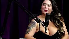 hey, she masturbated on the beach, never tried swingers but did threesome, loves spitting on tits 😈 - nathalia dias