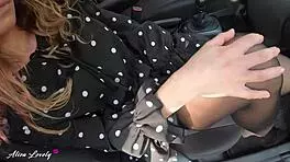 Girlfriend in stockings sucks dick and swallows cum in auto parked in public park.