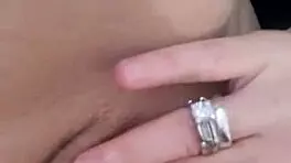 pov de ma petite 18+ chatte mature