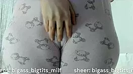 i'm lookin at the cameltoe