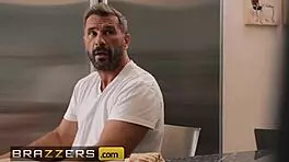 Brazzers - when manuel cant get his wife to fuck him he switches his focus to sexy delivery girl lexi lore