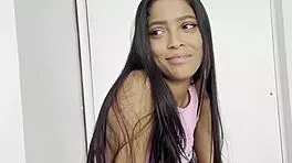 putalocura la jovencita sexy kali follándose a torbe y tragando lefa caliente