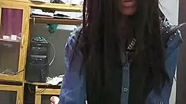 daddy porn boss gets blowjob close up by black slut 😈