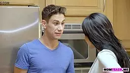 mature milf gives blowjob tips to please woman