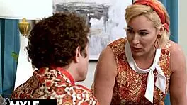 Stepmom's secret affair with big cock in Hollywood spotlight