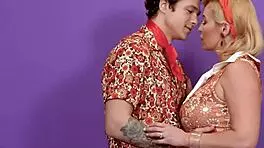 Stepmom's secret affair with big cock in Hollywood spotlight