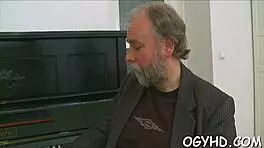 Young hottie feels pleasure licked by old man