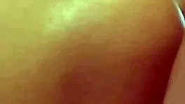 La esposa infiel es follada en la lavadora por el vecino para vengarse del marido que est� con su amante