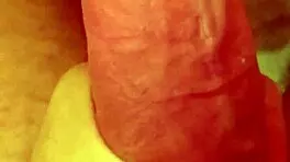 novinho gozando gostoso!