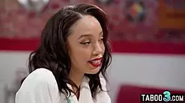 Ebony lesbian teen alexis tae eating blonde milf waitress juicy pussy