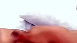 Every morning, this young amateur masturbates in her bedroom.