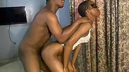 ebony babe wants some good backshot early in the morning