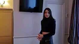 deutsche schlanke brünette teen fickt im urlaub