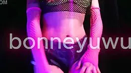 bonneyuwu shakes her sexy argentinian twerk booty 🍑🔥