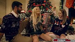 hey kenzie reeves wanna dildo play before christmas threesome fuck?