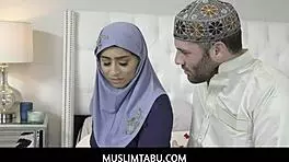 violet myers big booty tits bounce in hijab teen ass fuck