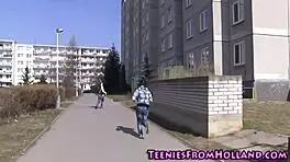 whoa petite teen les snatch fingering looks so yummy 👅💦