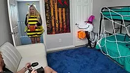 Thick blonde Kallie Taylor rocks Halloween sex BTS!