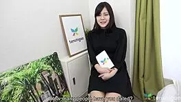 Manami Takashima Fingers Sexy Pussy Masturbation