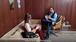 Roleplay terapie vybouchne do divoký pacientky trojky