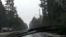 Teen babe fingers her wet pussy in the car 🚗💦