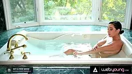 karlee grey and kendra spade finger lick in wet bathtub before date 💦🛁