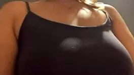 Watch her pussy stretch extreme with public fisting orgasm