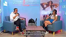 damn lylapeach squirts 21 times orgasming on fuckmachine with cash whipping