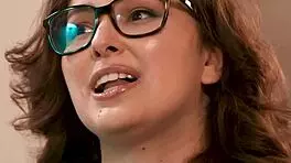 busty babe gets her wet pussy fingered hard by petite masseuse masseuse licks too 👅💦