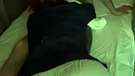 masseuse dirty talks client to big cock explosion 😏💦