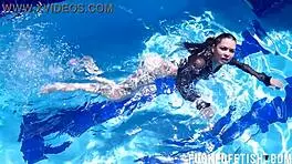 Jessica Bunny swims wet underwater pool